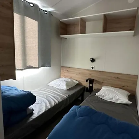 Camping Mobil Confortable Avec Terrasse A - Api-1-52-1268