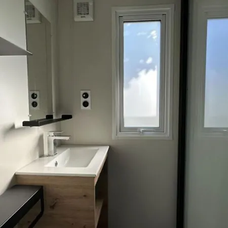 Mobil Confortable Avec Terrasse A - Api-1-52-1268 *