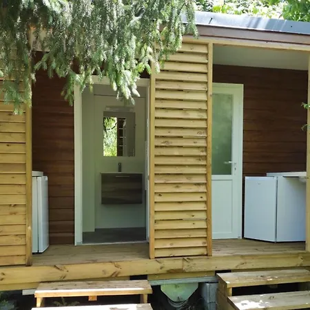 Mobil Confortable Avec Terrasse A - Api-1-52-1268 Camping Challes-les-Eaux