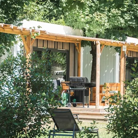 Camping Mobil Confortable Avec Terrasse A - Api-1-52-1268 *
